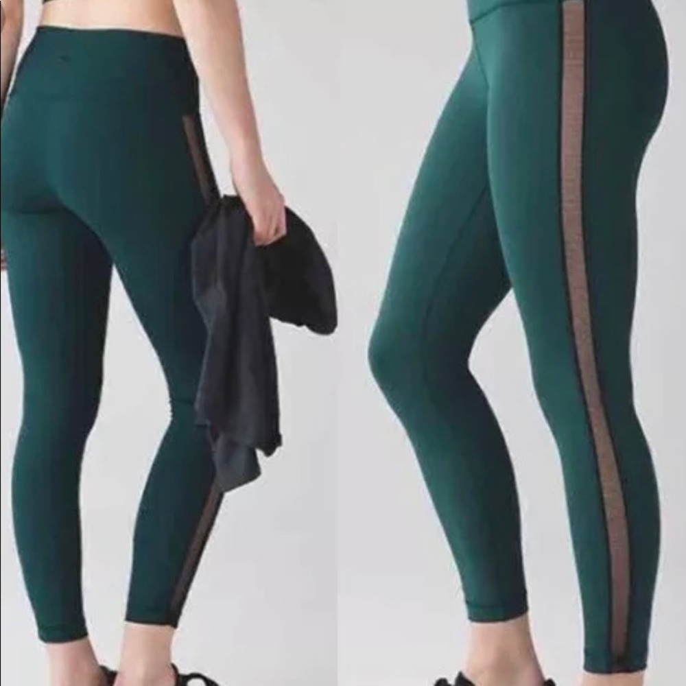 NWT Retired style 2016 Lululemon High Times Pant *Wing Mesh Deep Green Size 4